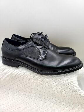 Classic Black Men's Lace-Up Dress Shoes